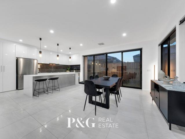 Modern Living with the Park at Your Doorstep