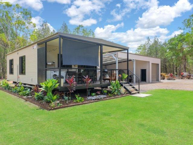 Modern Living with the Perfect Outdoor Escape!