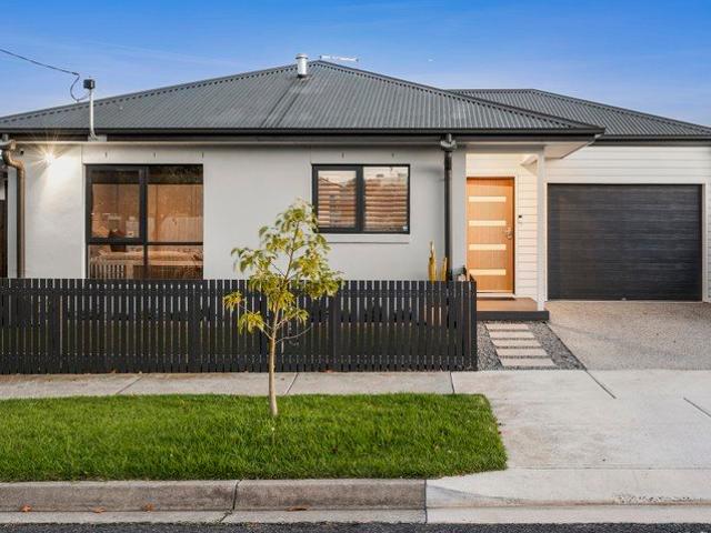 Modern Living with Turnkey Appeal