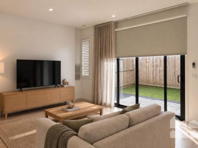 MODERN LIVING