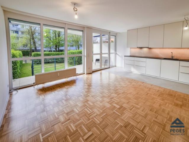 „MODERN LIVING“: 2 Zimmer Wohnung mit Garten Josefiau