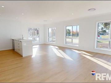 MODERN LIVING