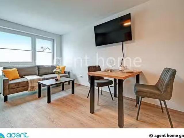MODERN LIVING