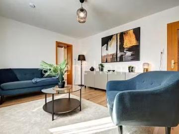 MODERN LIVING