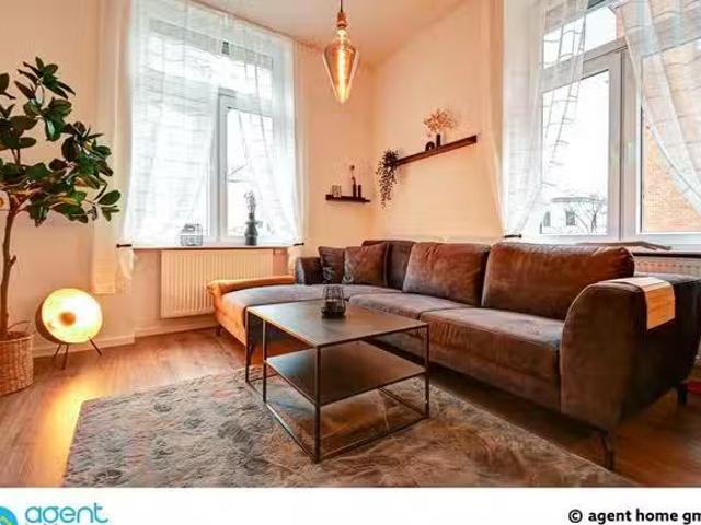 MODERN LIVING