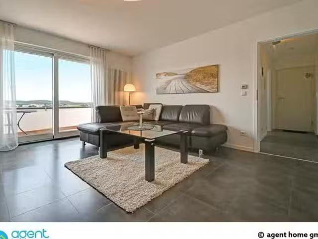 MODERN LIVING