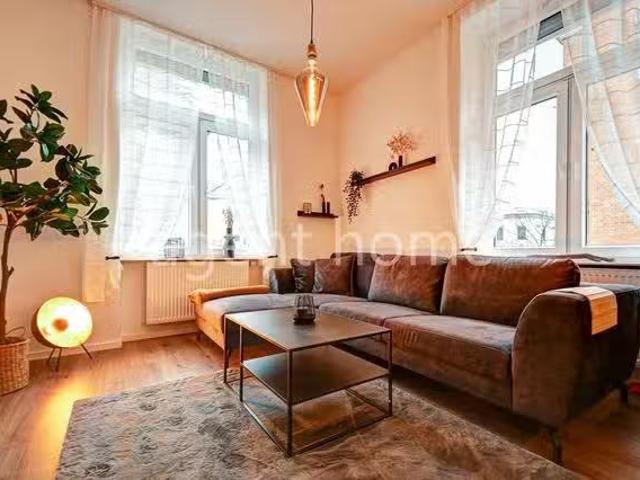 MODERN LIVING