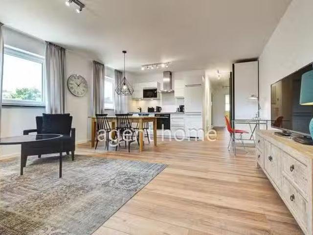 MODERN LIVING