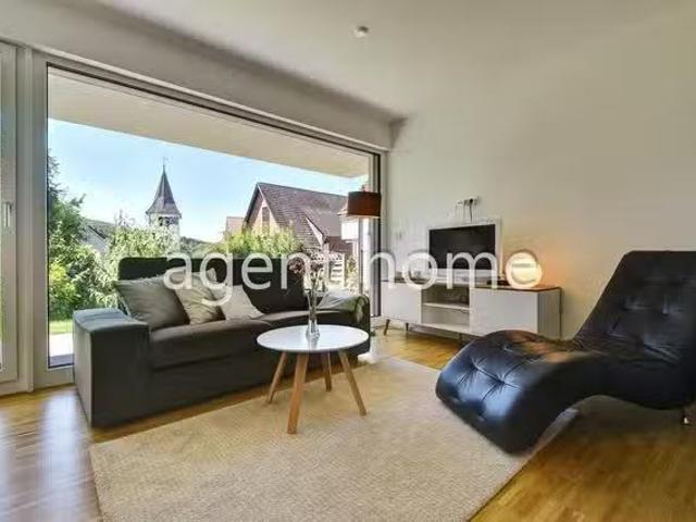 MODERN LIVING
