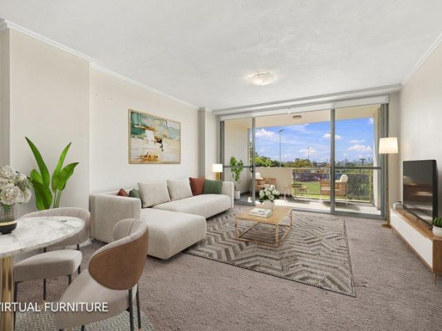 Modern Lifestyle Apartment Looks North East Over the River to the City