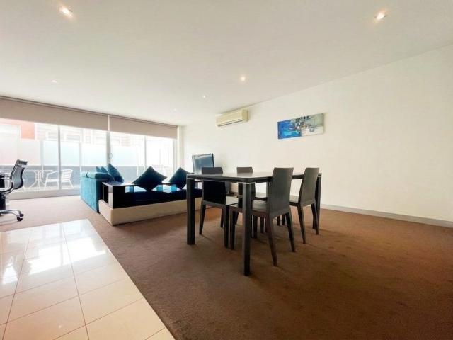 Modern Lifestyle Living in the Heart of Essendon North