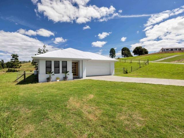 Modern Acreage Living on 5,904m² Near New Family Home with Stunning Views