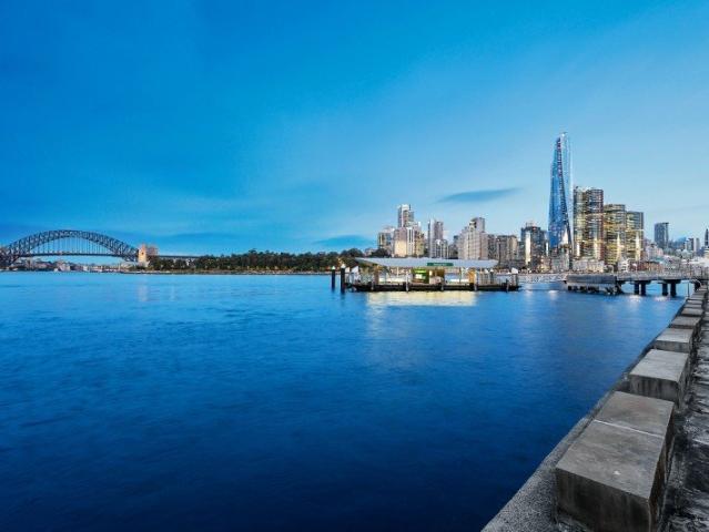 Modern Lifestyle Pad With Stunning Harbour Panorama