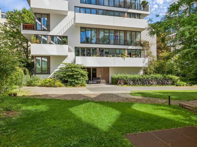 Modern, light filled apartment with balcony in Friedrichshain, Berlin Amsterdam Apartments for Rent