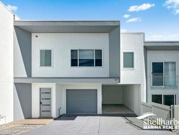 Modern, Light Filled & Effortlessly Low Maintenance Living