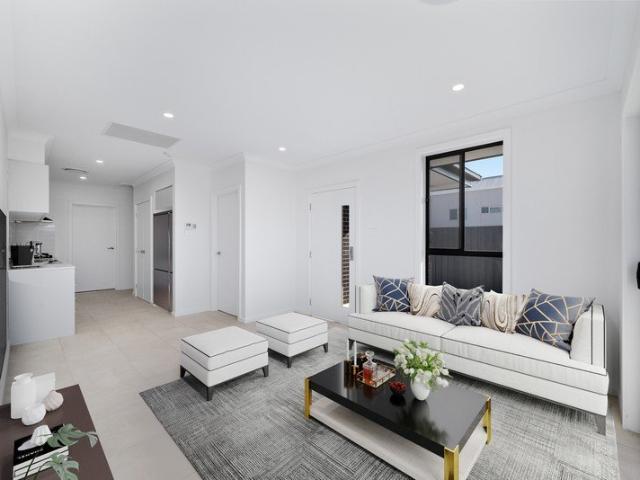 Modern, Light Filled Granny Flat in a Prime Location