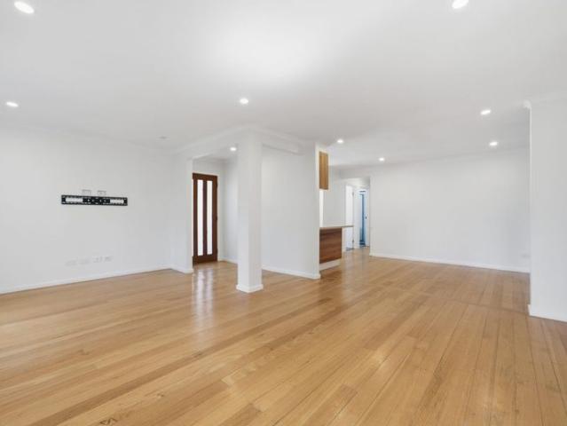 Modern, Light Filled Living with Unbeatable Outdoor Entertaining in Prime Kilsyth