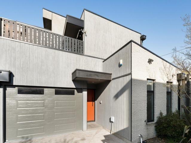 Modern, Light Filled Living in a Boutique Setting