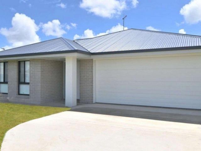 MODERN, LIGHT FILLED & LOW MAINTENANCE COMFORTABLE FAMILY LIVING IN THABEBAN