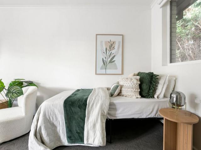 Modern, Light Filled Studio in a Prime Location