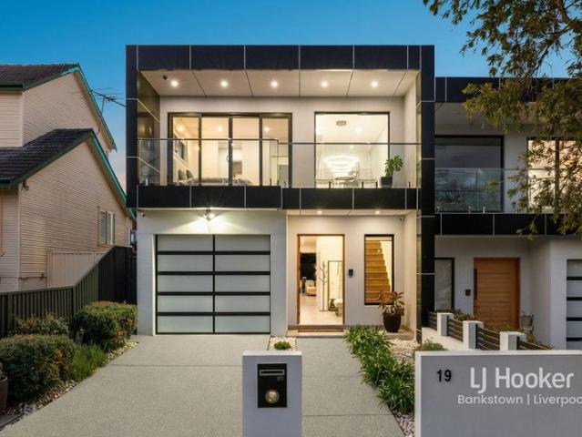 Modern Luxury Meets Family Comfort