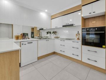 MODERN LUXURY MEETS LOW MAINTENANCE LIVING