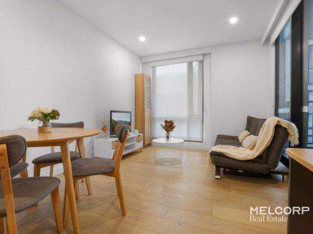 Modern luxury meets sunshine resort style living