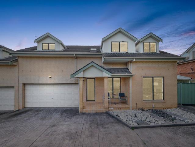 Modern Luxury Meets Ultimate Convenience, Stunning 3 Bedroom Townhouse