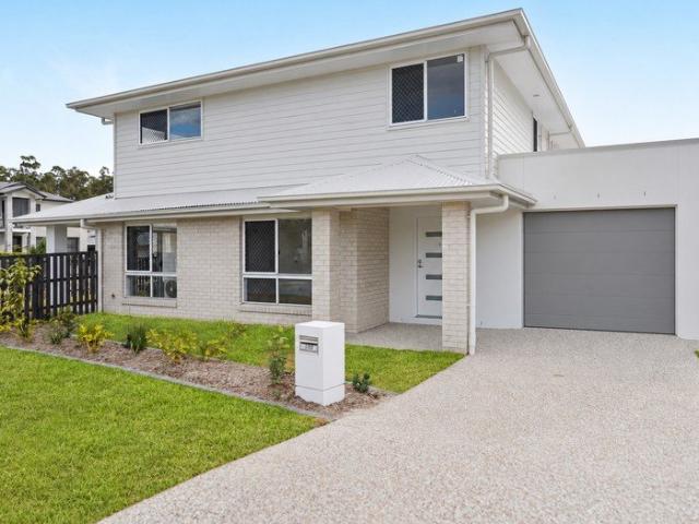Modern Luxury Meets Versatile Family Living!