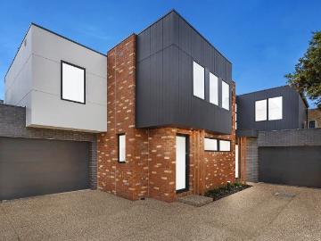 Modern Luxury A Heartbeat From High Street