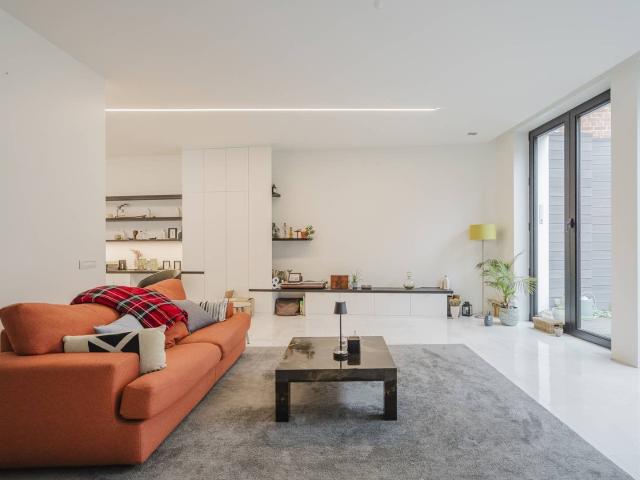 Modern luxury apartment for rent on the Grote Markt Kortrijk