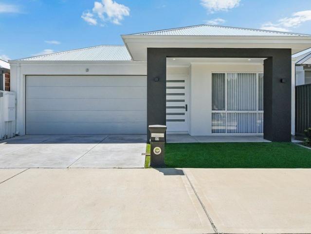 Modern Luxury, Exceptional Quality & Parkside Living