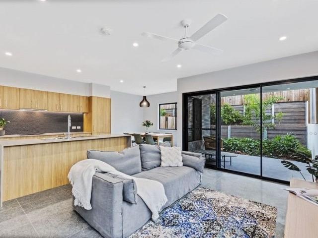Modern Luxury in the Heart of Buderim