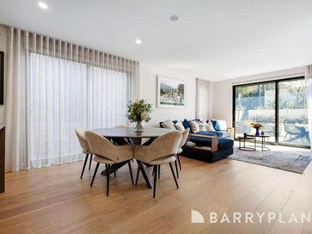 Modern Luxury in the Heart of Mentone!