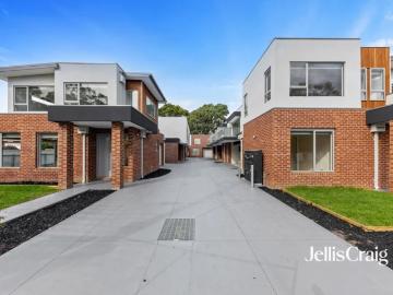 House to rent in Victoria - Garden
