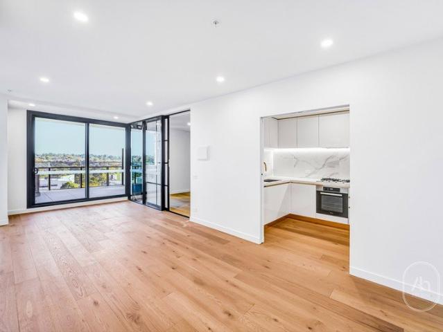 Modern Luxury Living with Spectacular Views I 3B 2B 1C in Trio Building