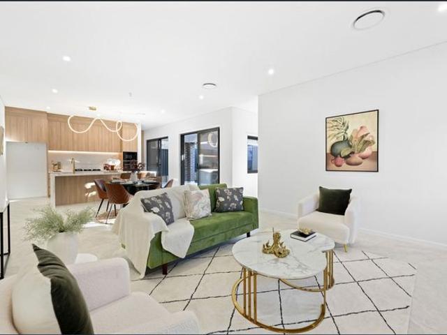 Modern Luxury Living in Bingara Gorge – A Perfect Blend of Elegance and Serenity!