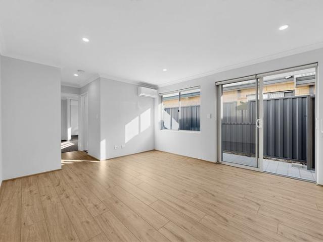 Modern Luxury Living in Forrestdale: Elegant 1 Bedroom Duplex for Rent