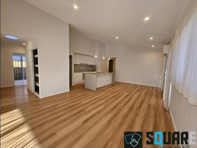 Modern Luxury Living in Pebble Creek Estate Perfectly positioned !
