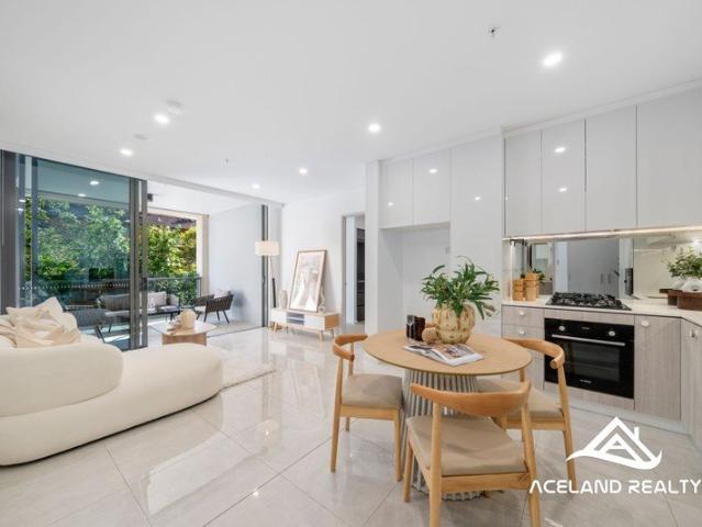 Modern Luxury 2 Bed + Study Room in the Heart of Macquarie Park