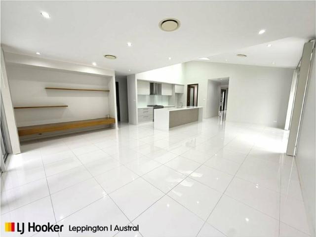 MODERN & LUXURIOUS FAMILY HOME