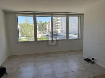 MODERN, LUMINOUS & CENTRAL