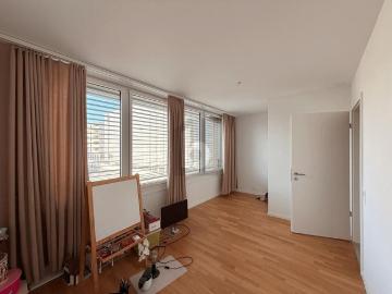 MODERN, LUMINOUS & CENTRAL