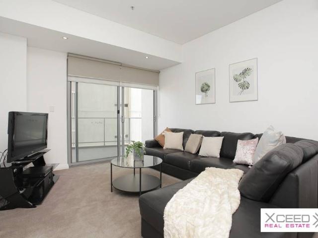 Modern & Move In Ready Apartment