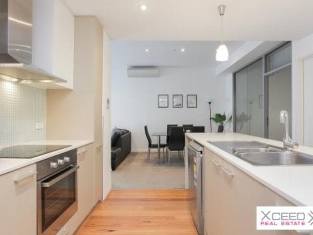 Modern & Move In Ready Apartment