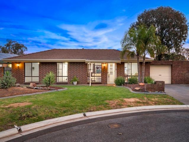 Modern, MoveInReady Living on a Spacious Corner Block!