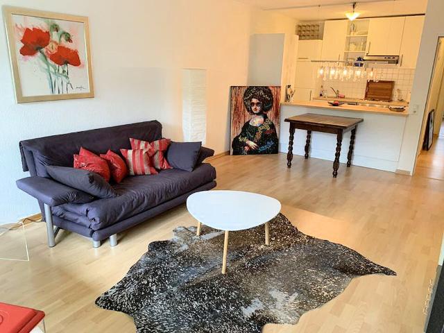 Modern möbliert und Hell – Großzügige Balkonwohnung in Köln Bickendorf! – zeitwohnen.de