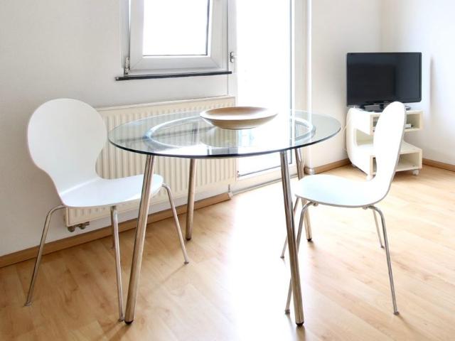 Modern möblierte Wohnung mit Balkon direkt am Zülpicher Platz
