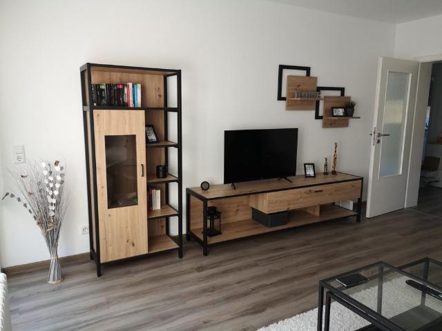 Modern möblierte Wohnung mit Balkon in Köln Dünnwald Video online