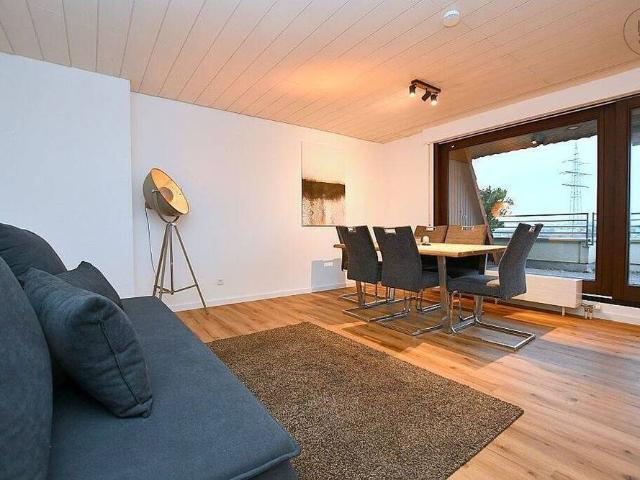 Modern möblierte Wohnung mit Dachterrasse in Sindelfingen Maichingen